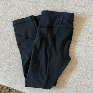 Lulu Cropped Leggings